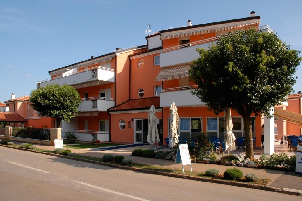 Villa Punta Umag Exterior photo